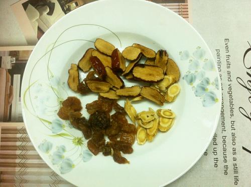 红枣桂圆黄芪茶