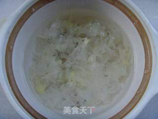紫薯银耳莲子羹