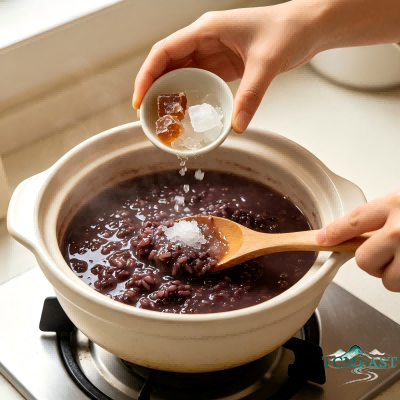 Black Rice and Jujube Porridge