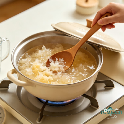 Snow Fungus and Taizishen Tea