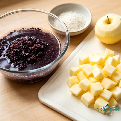 Black Rice and Apple Porridge
