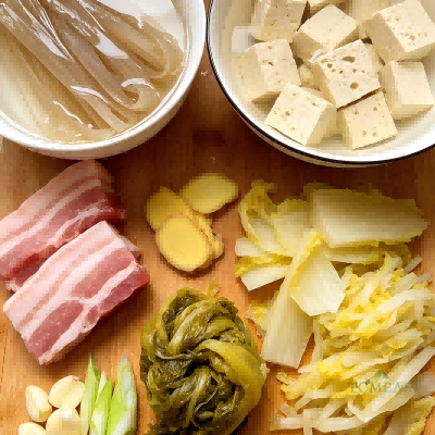 Sauerkraut & Frozen Tofu Stew (Suancai Dun Dong Doufu)